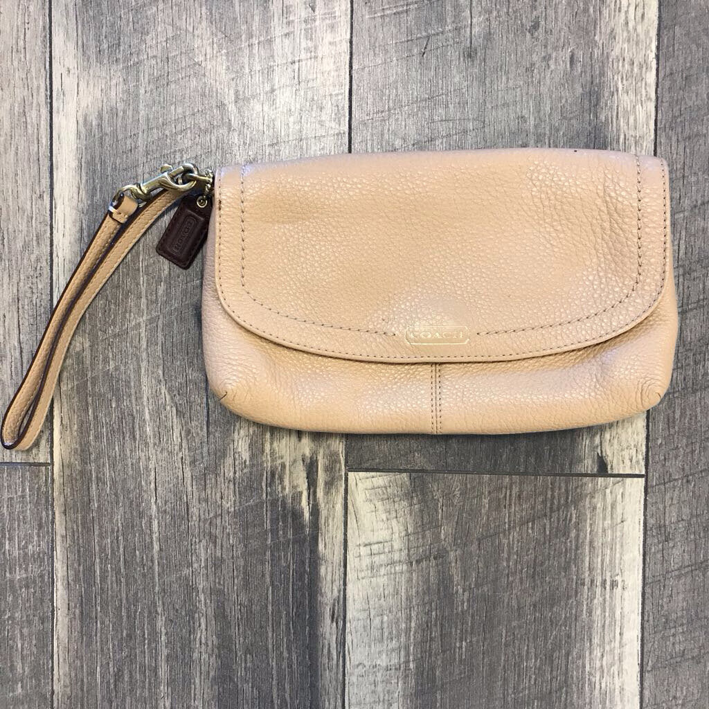TAN LEATHER FLAP WRISTLET