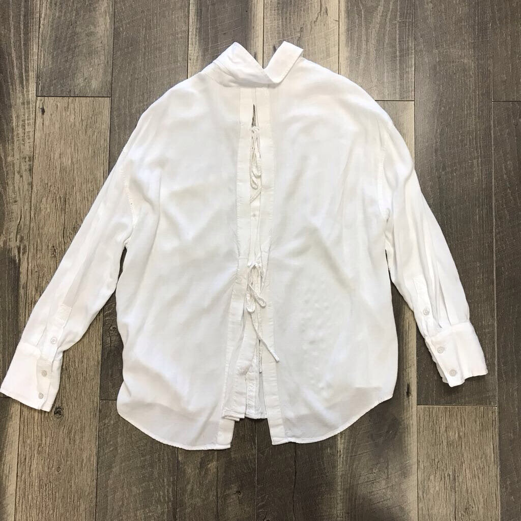WHITE BUTTON UP/TIE BACK