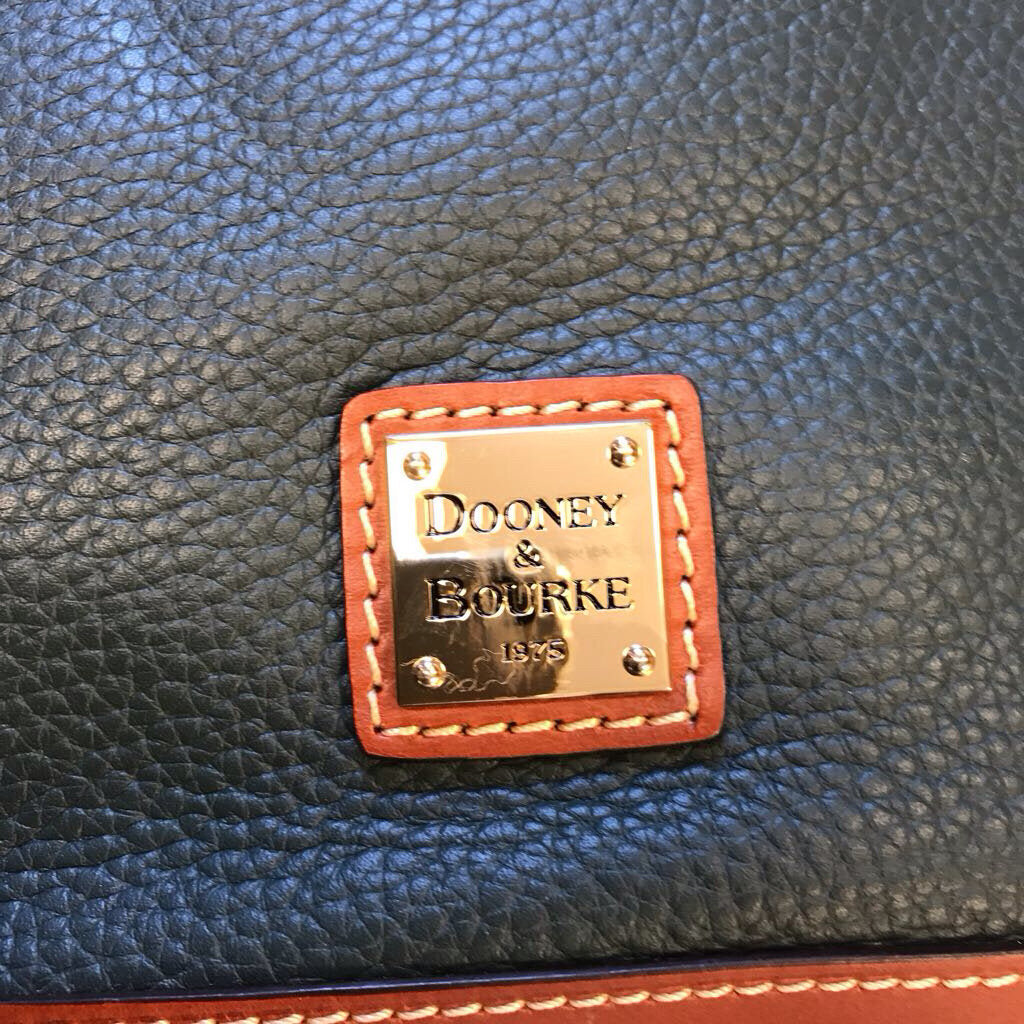EMERALD GREEN PEBBLED PURSE-NWT