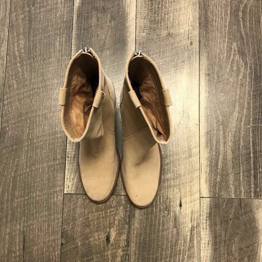 TAN BOOT