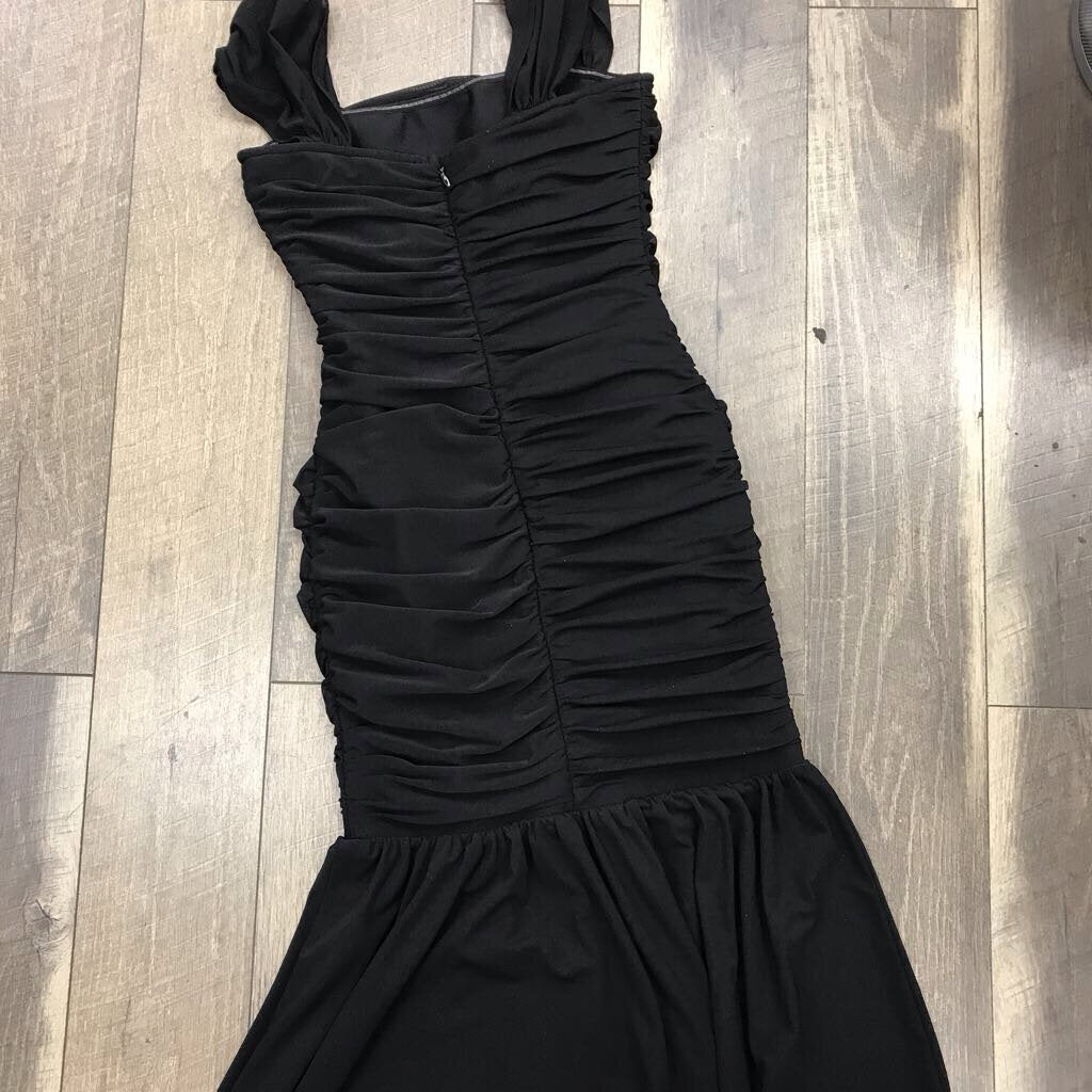 BLK RUCHED LONG GOWN