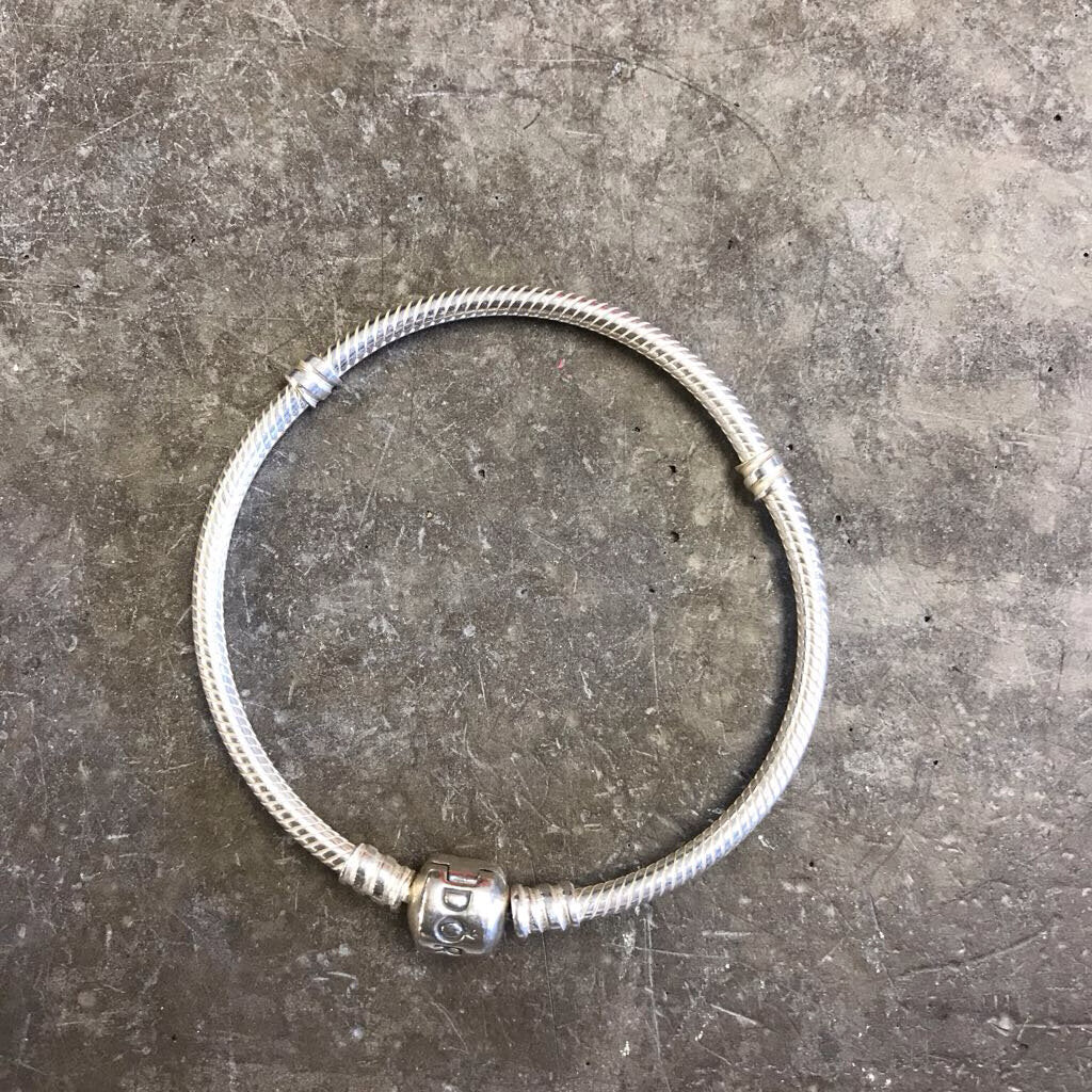 SILVER PANDORA BRACELET