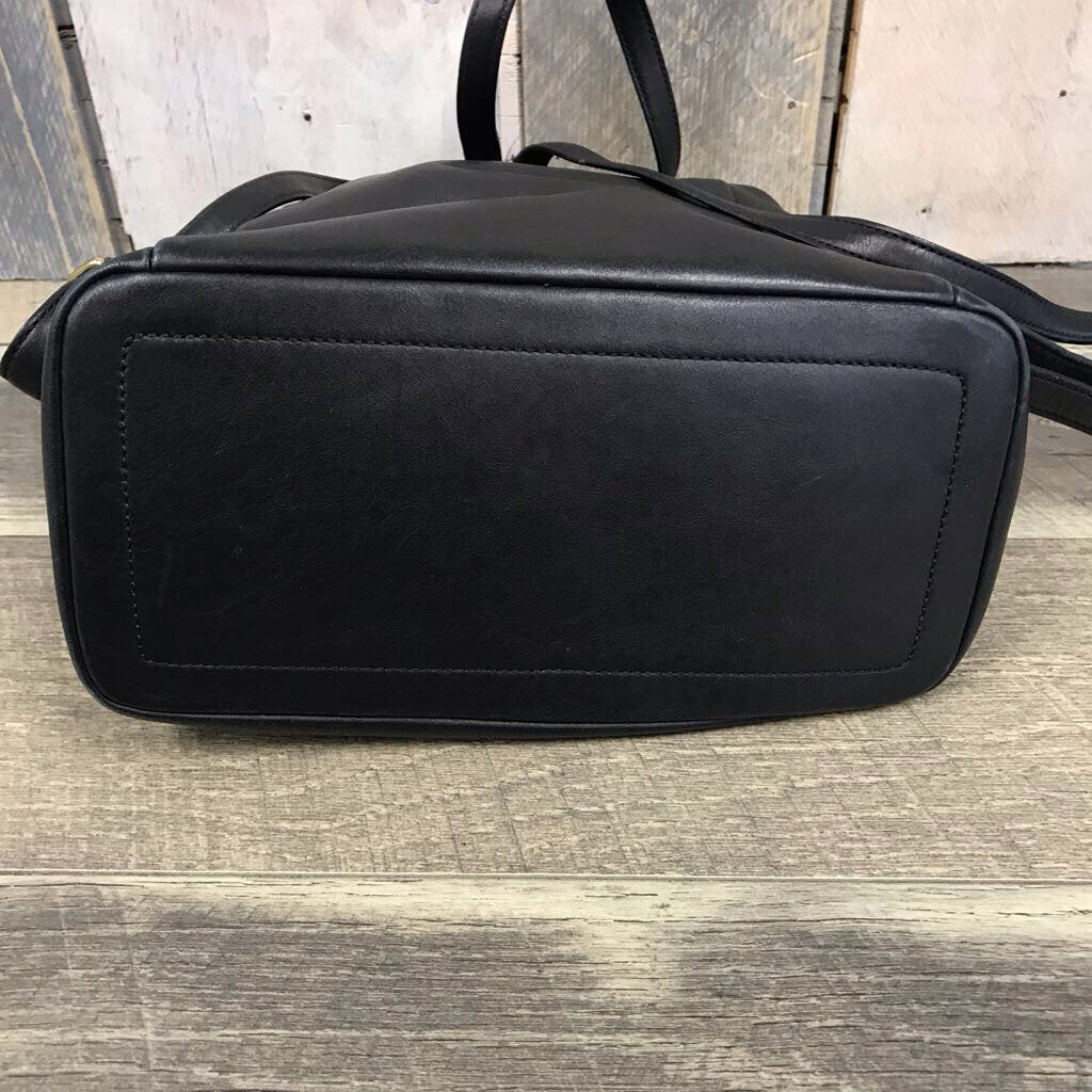 VINTAGE BLACK LEGACY BACKPACK