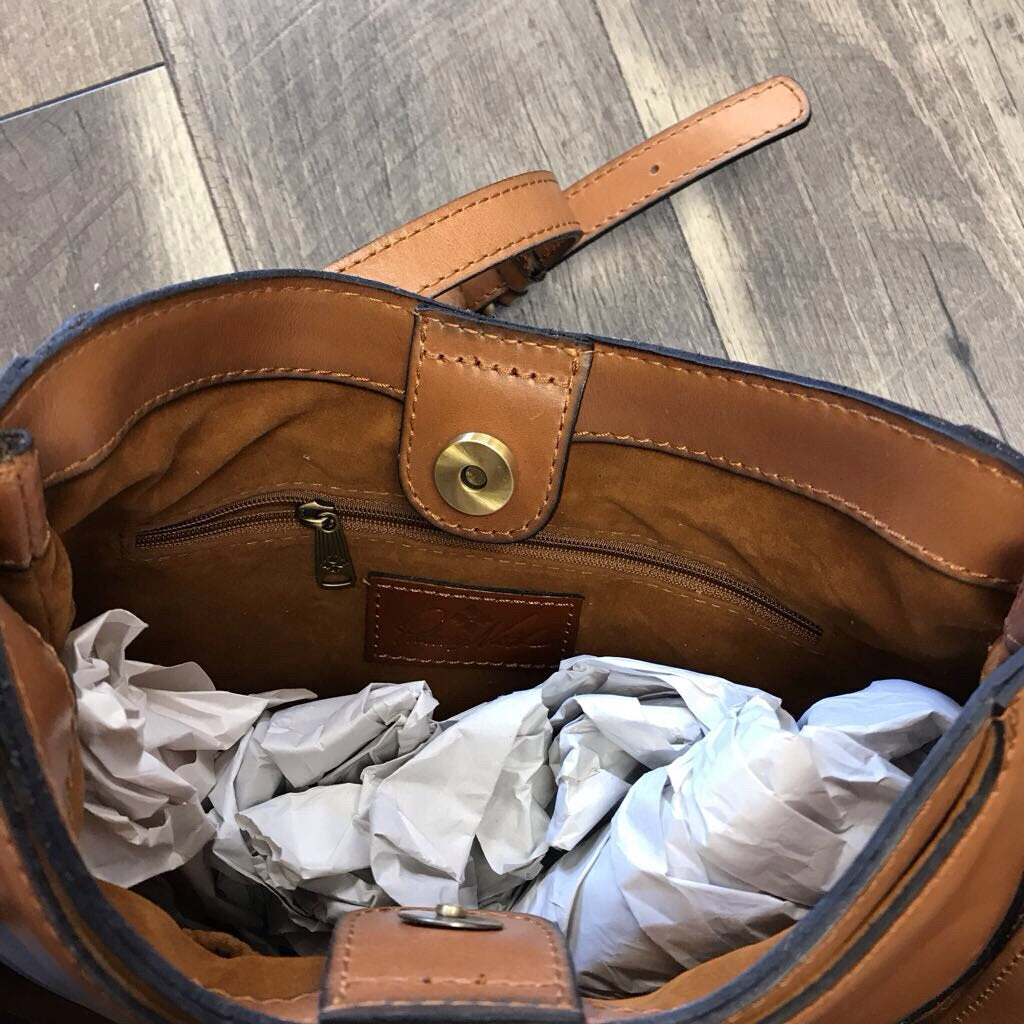 BISCUIT BROWN CROSSBODY NWT